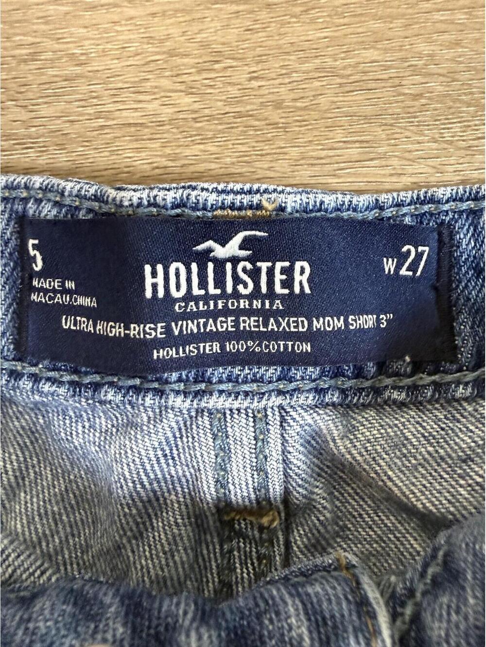 Hollister Mom Shorts Juniors 5 Blue High Rise Denim Flower Patch Cutoff Raw Hem - Picture 6 of 6